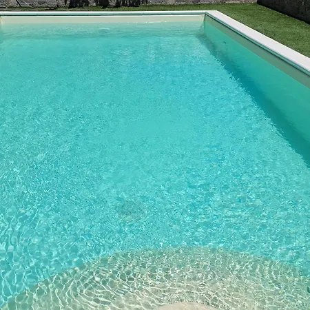 Teresa Nocleg ze śniadaniem 3*