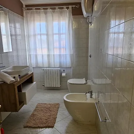 Teresa Nocleg ze śniadaniem 3*