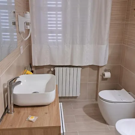 ベッド・アンド・ブレックファスト Teresa Oschiri